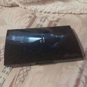 Doucce freematic eyeshadow palette